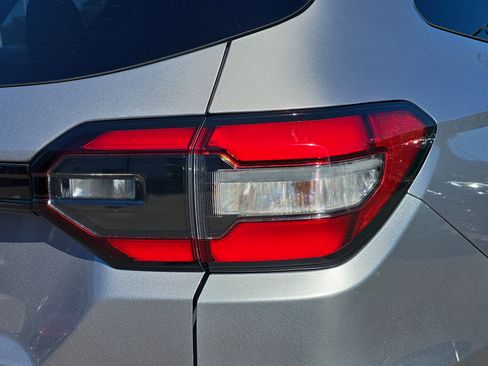 Used 2023 Honda Pilot Sport image 11