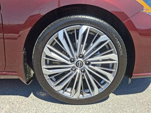 Certified 2023 Nissan Altima 2.5 SL image 9