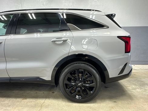 Used 2023 Kia Sorento SX FWD image 7