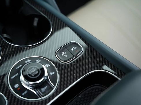 Used 2021 Bentley Bentayga Speed AWD/4WD image 51