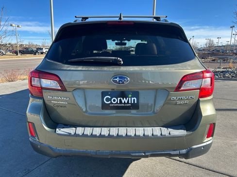 Used 2017 Subaru Outback 3.6R Touring image 8