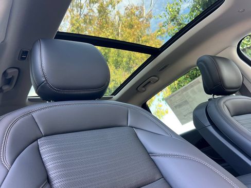 New 2026 Lincoln Nautilus Reserve w/ Jet Appearance Package AWD/4WD image 14
