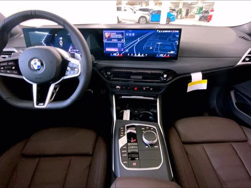 New 2026 BMW 330i xDrive Sedan w/ M Sport Package AWD/4WD image 5