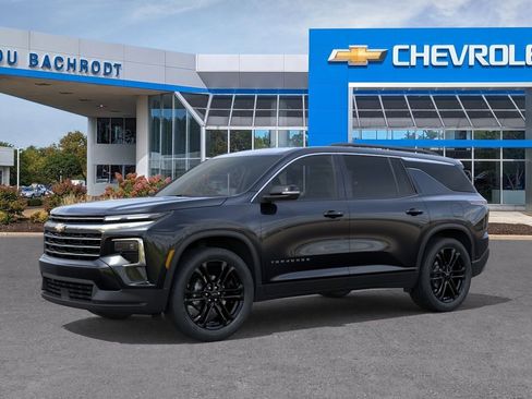 New 2026 Chevrolet Traverse LT w/ Driver Confidence Package AWD/4WD image 2