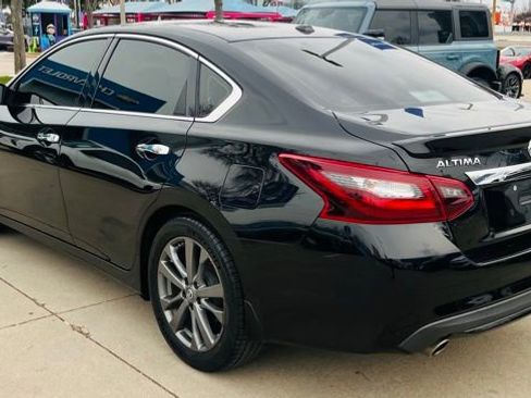 Used 2018 Nissan Altima 2.5 SR w/ SR Special Edition image 5