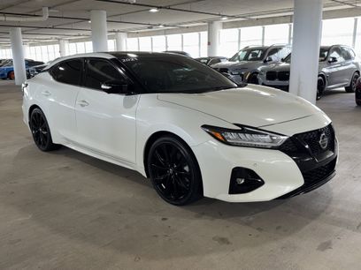 Used 2021 Nissan Maxima SR w/ Sport Mat Group