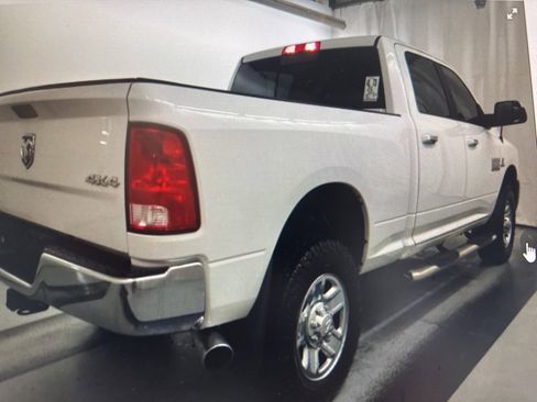 Used 2018 RAM 2500 SLT w/ Cold Weather Group image 3