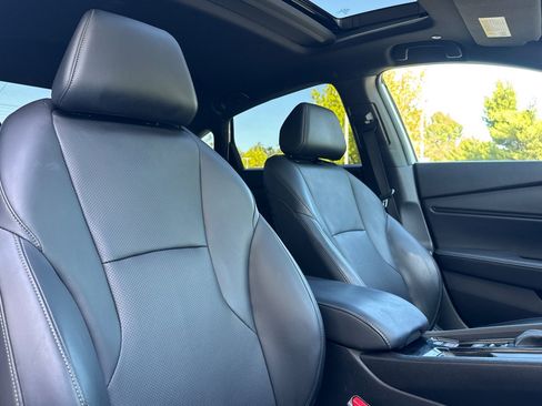 Used 2023 Honda Accord Sport image 30