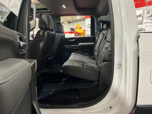 Certified 2021 GMC Sierra 3500 Denali w/ Denali Ultimate Package AWD/4WD image 21