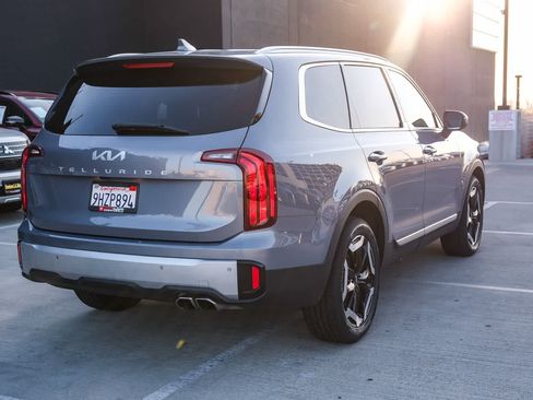 Used 2024 Kia Telluride S FWD image 4