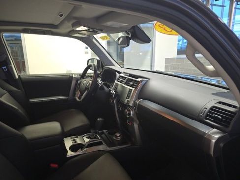 Used 2023 Toyota 4Runner SR5 Premium image 13