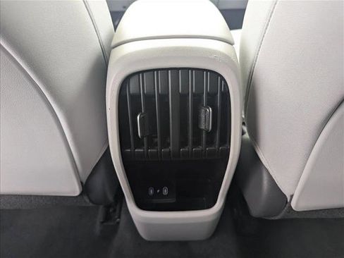 Used 2025 Hyundai Kona SEL FWD image 17