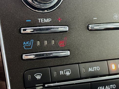 Used 2016 Lincoln Navigator Reserve AWD/4WD image 22