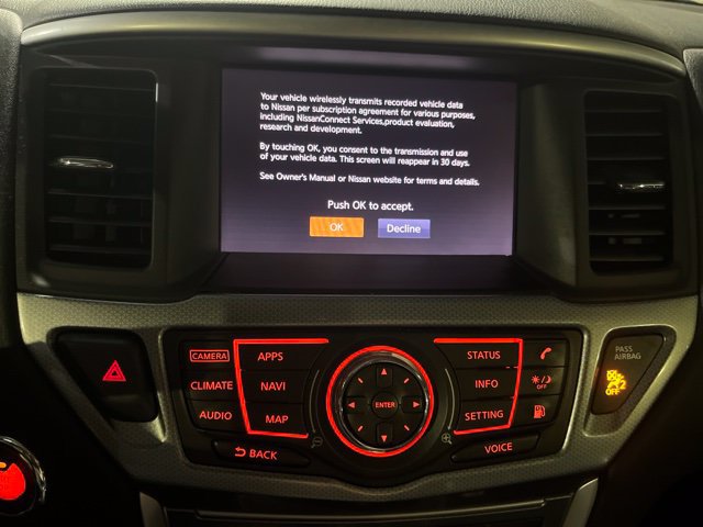 Used 2018 Nissan Pathfinder SL FWD image 15