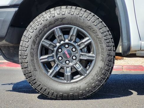 Used 2024 GMC Sierra 1500 AT4X AWD/4WD image 11
