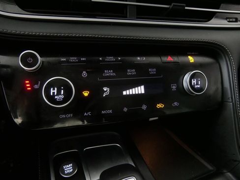 Used 2024 INFINITI QX60 Luxe image 28