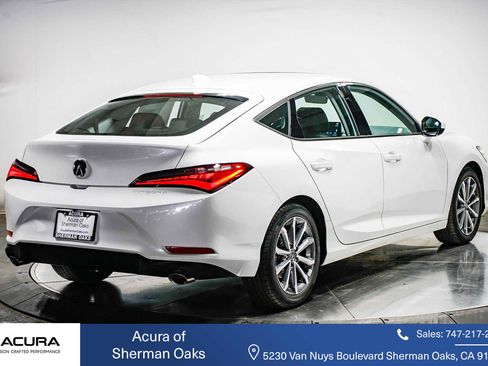 New 2026 Acura Integra FWD image 5