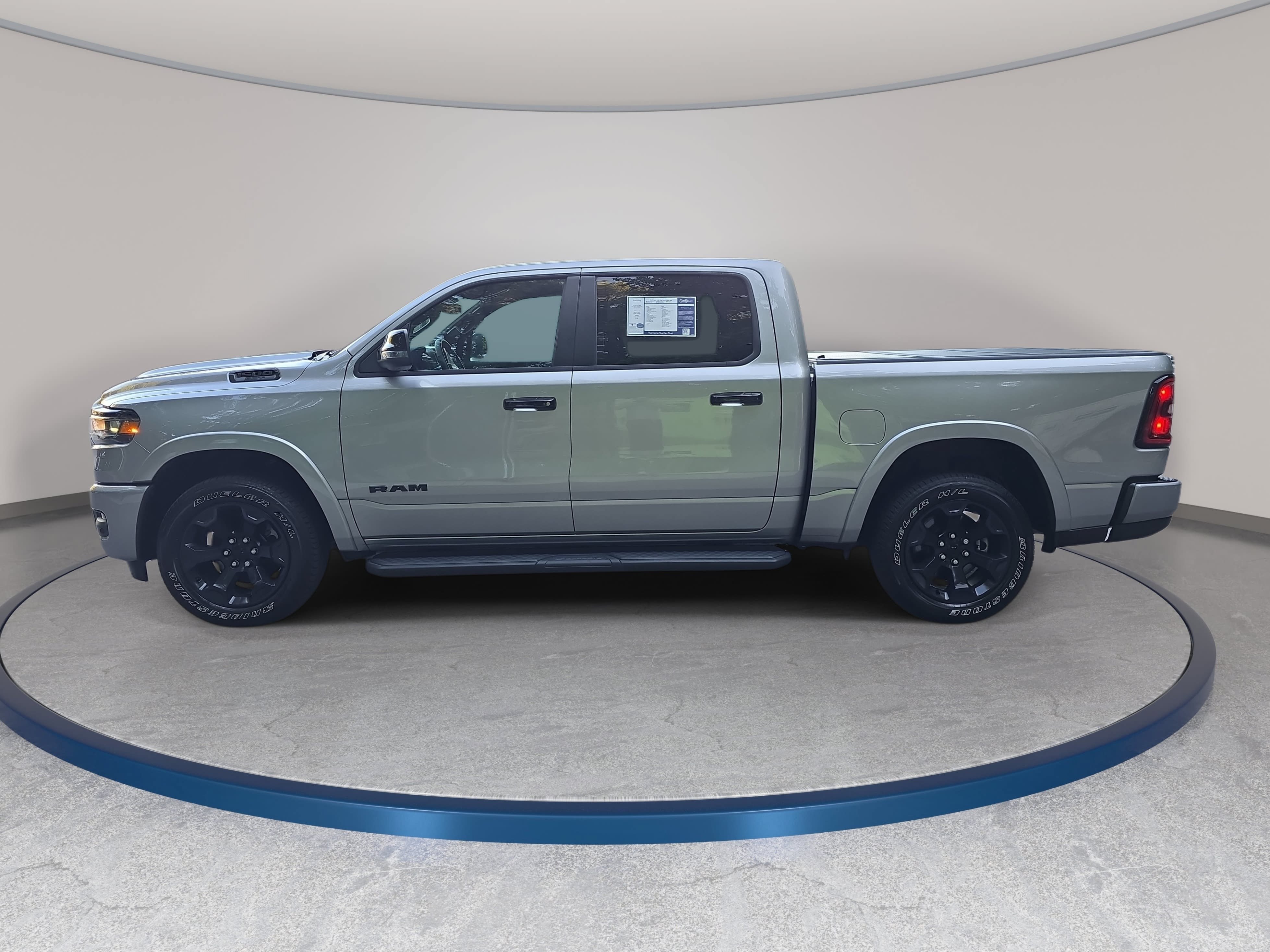 Used 2025 RAM 1500 Big Horn AWD/4WD image 8