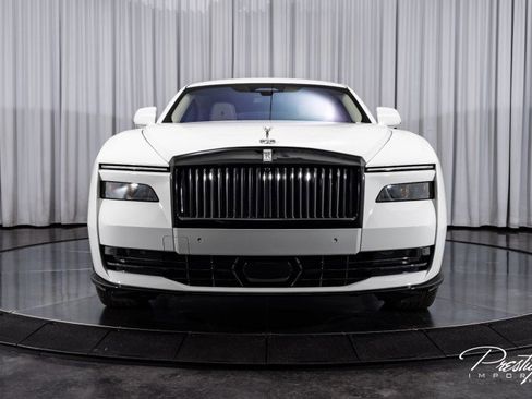 Used 2024 Rolls-Royce Spectre w/ Spectre Launch Package image 3