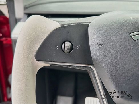 Used 2021 Tesla Model Y Performance AWD/4WD image 13