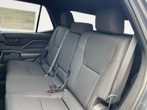 New 2026 Toyota 4Runner SR5 AWD/4WD image 13