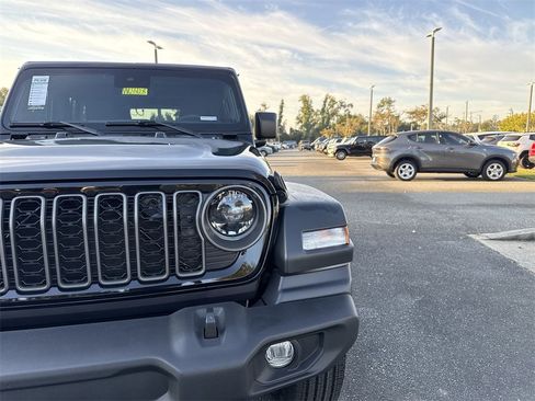 New 2025 Jeep Wrangler Sport S image 9