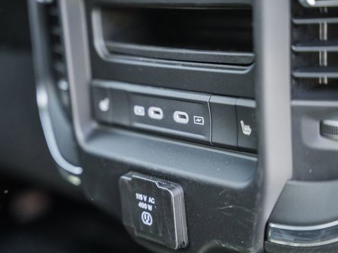 New 2026 RAM 2500 Laramie AWD/4WD image 39