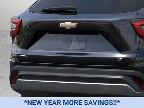 New 2026 Chevrolet Trax LT w/ Driver Confidence Package image 14
