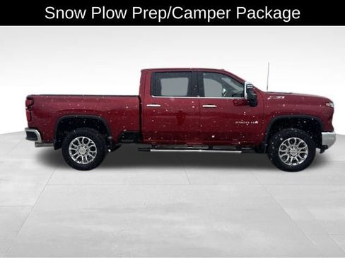 Certified 2025 Chevrolet Silverado 2500 LTZ w/ LTZ Premium Package image 8