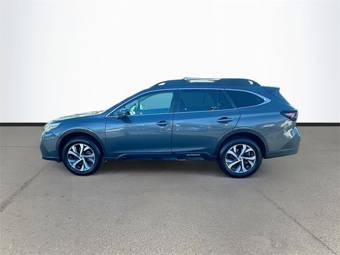 Used 2020 Subaru Outback Limited image 4