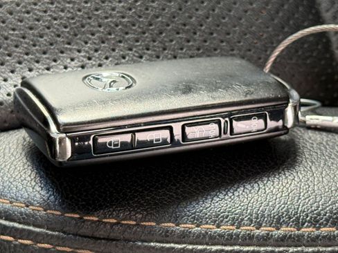 Used 2025 MAZDA CX-90 3.3 Turbo w/ Preferred Package image 22