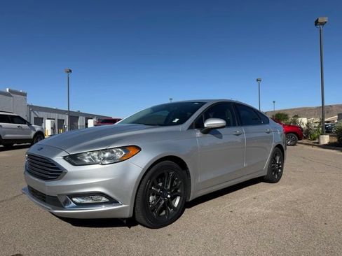 Certified 2018 Ford Fusion SE w/ Equipment Group 201A FWD image 1
