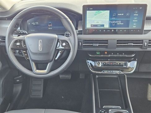 New 2026 Lincoln Corsair Premiere image 25