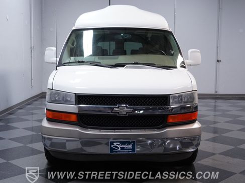 Used 2007 Chevrolet Express 1500 w/ Preferred Equipment Group RWD image 16