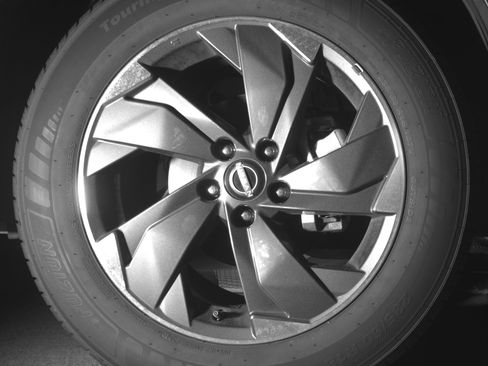 Used 2025 Nissan Rogue SV FWD image 13