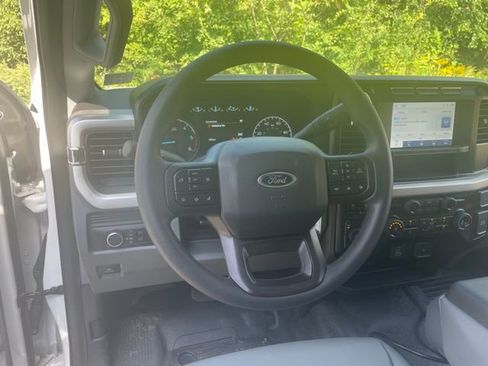 New 2024 Ford F550 4x4 Regular Cab Super Duty image 19