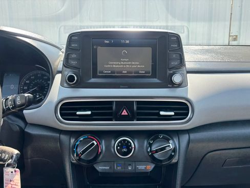 Used 2021 Hyundai Kona SE AWD/4WD image 30