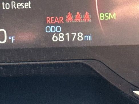 Used 2024 Toyota RAV4 XLE image 28