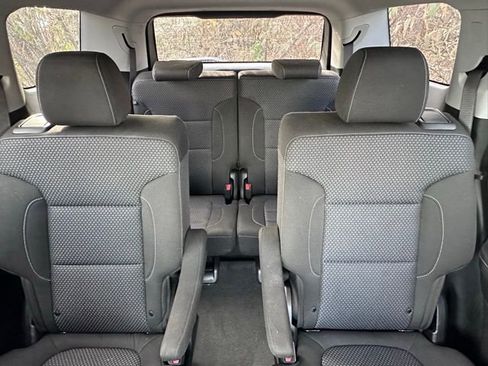 Used 2023 GMC Acadia SLE w/ Driver Convenience Package image 23