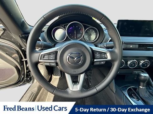 Used 2025 MAZDA MX-5 Miata RF Grand Touring RWD image 17