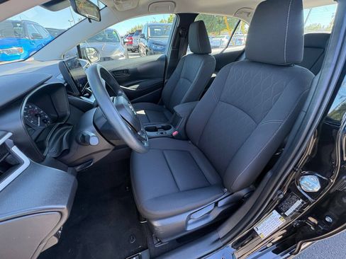 Used 2025 Toyota Corolla LE FWD image 35