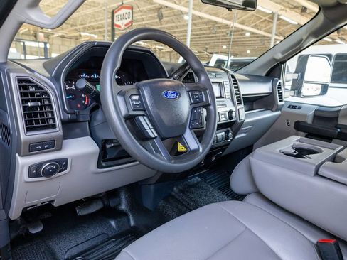 Used 2022 Ford F350 XL w/ Power Equipment Group AWD/4WD image 9