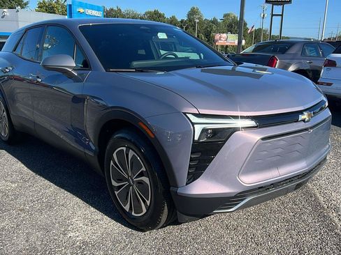 New 2026 Chevrolet Blazer EV LT AWD/4WD image 3