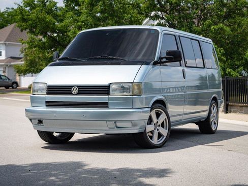 Used 1993 Volkswagen Eurovan GL FWD image 2