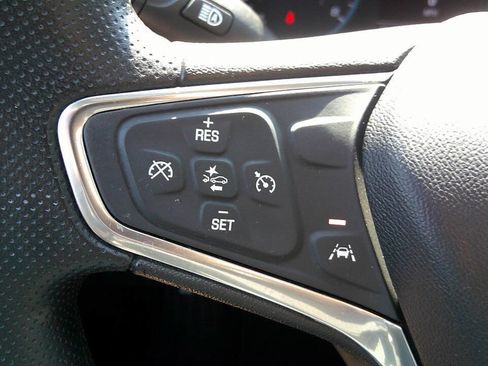 Used 2020 Chevrolet Equinox LS w/ LPO, Floor Liner Package FWD image 25