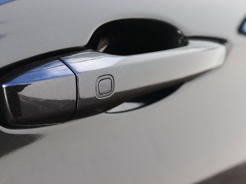 Used 2025 Mitsubishi Outlander AWD image 31