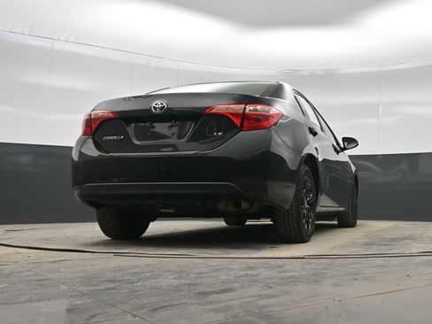 Used 2019 Toyota Corolla LE image 34