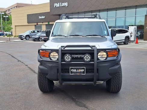 Used 2007 Toyota FJ Cruiser 4WD w/ Upgrade Pkg 1 image 8