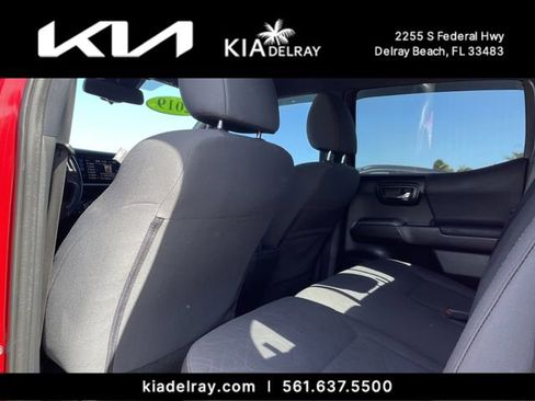 Used 2019 Toyota Tacoma TRD Sport image 14