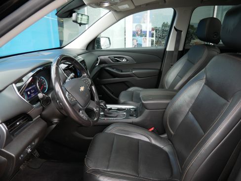 Certified 2021 Chevrolet Traverse Premier w/ Redline Edition image 8